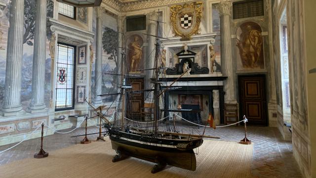 Salón de Honor del Palacio de los Marqueses de Santa Cruz.