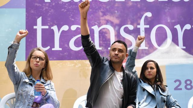 La portavoz de Unidas Podemos en la Asamblea de Madrid y candidata, Carol Alonso; el candidato de Podemos a la Alcaldía de Madrid, Roberto Sotomayor; la secretaria general de Podemos y ministra de Derechos Sociales, Ione Belarra.
