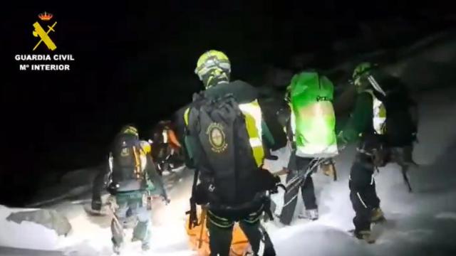 El GREIM de la Guardia Civil llevó a cabo el rescate.