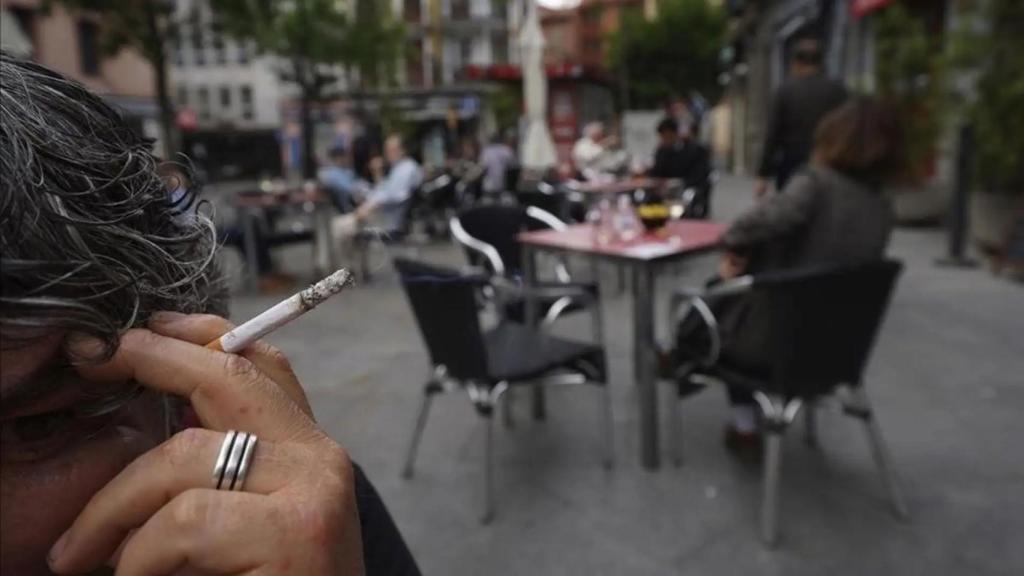 De los niños expuestos al tabaco, el 40% lo está en los espacios públicos.