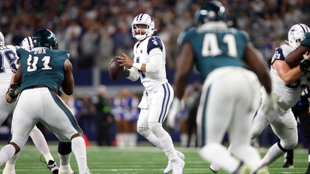 Dak Prescott contra los Philadelphia Eagles