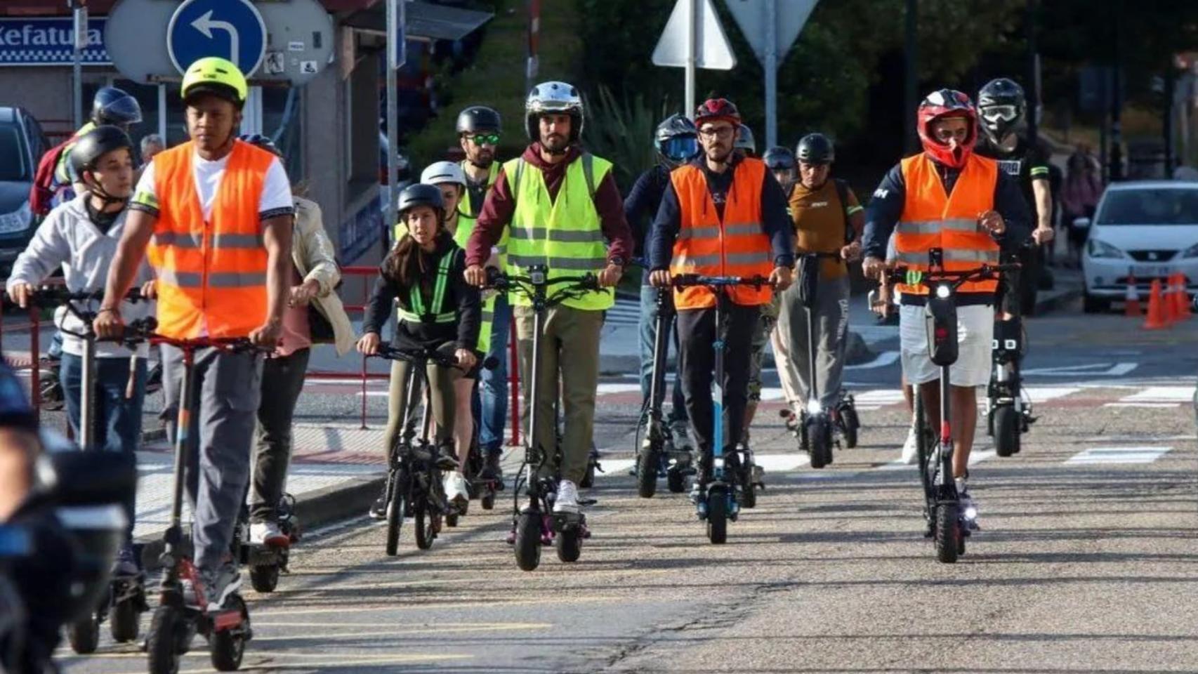 Usuarios de VMP de Vigo se manifestarán por la prohibición de acceder al tren con patinetes