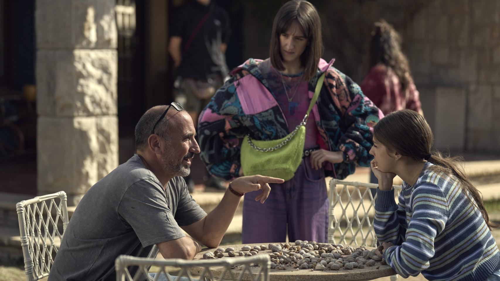 Pau Freixas ('Todos mienten'): Se exige que las mujeres sean las mejores madres, pero a veces les importa un pepino