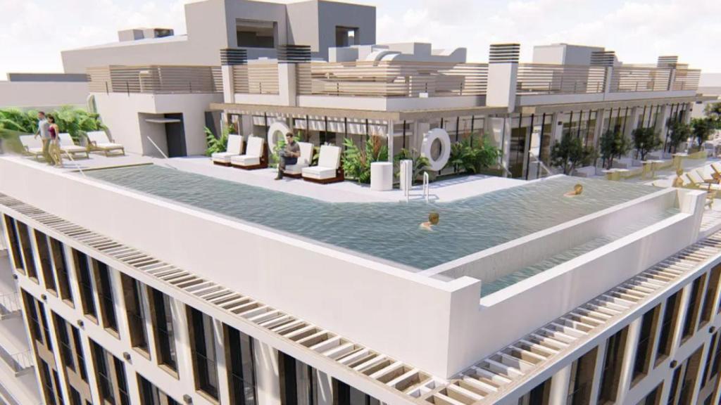 Piscina del futuro hotel que explotará Meliá en Málaga.