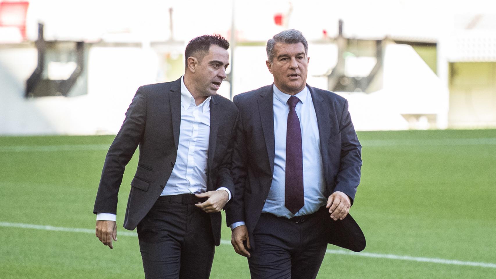 Xavi Hernández y Joan Laporta en una imagen de archivo.