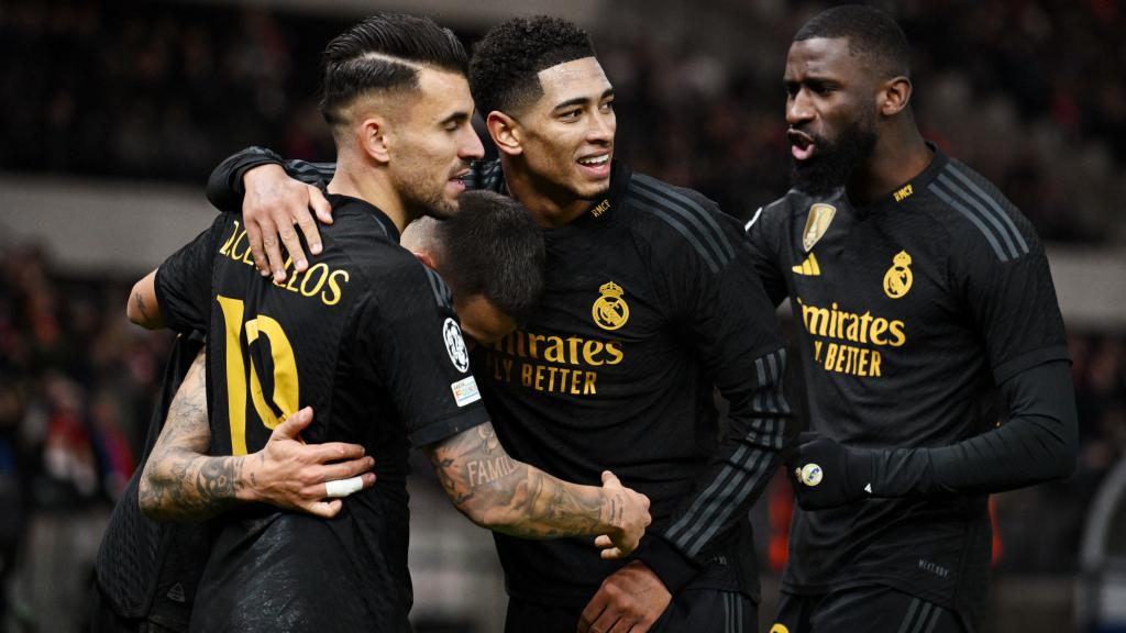 Bellingham, Ceballos y Rudiger celebran un gol frente al Unión Berlín