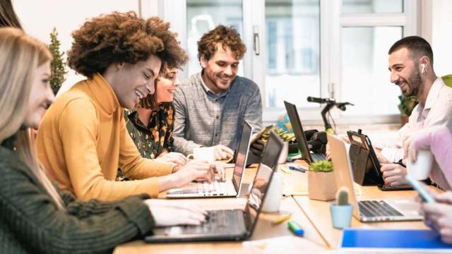 Oportunidades laborales en la banca más allá de las finanzas tradicionales