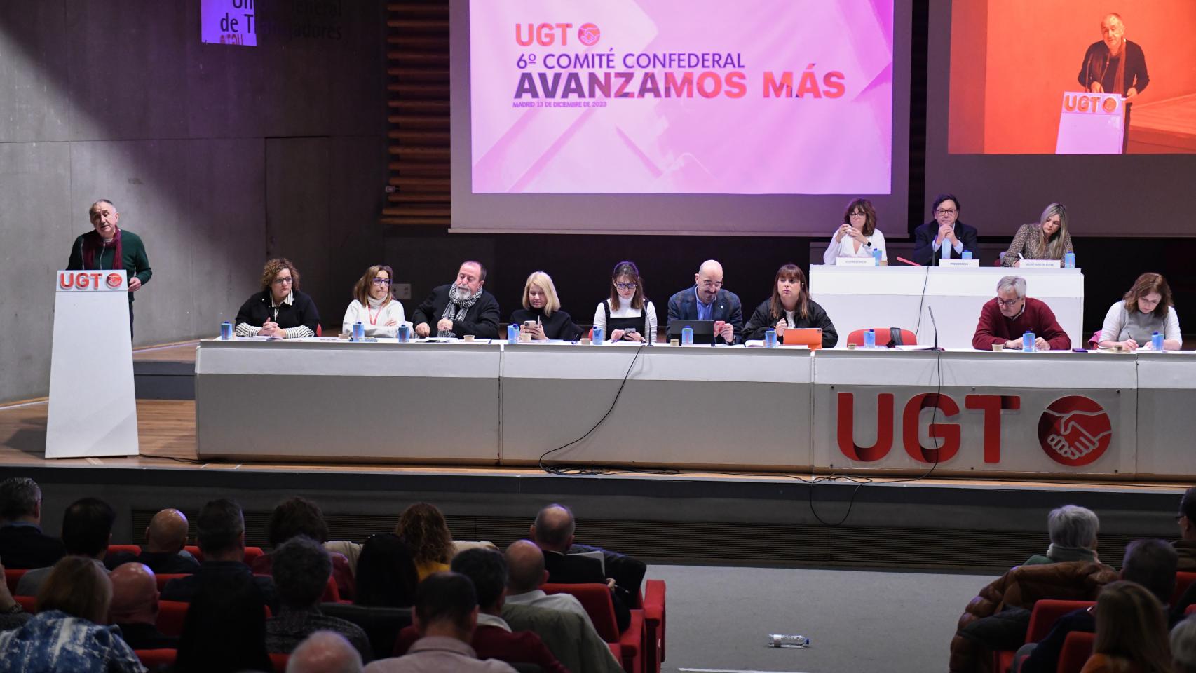 El Secretario General de UGT, Pepe Álvarez, interviene durante el 5º Comité Confederal de UGT, en la sede de UGT, a 13 de diciembre de 2023, en Madrid (España)