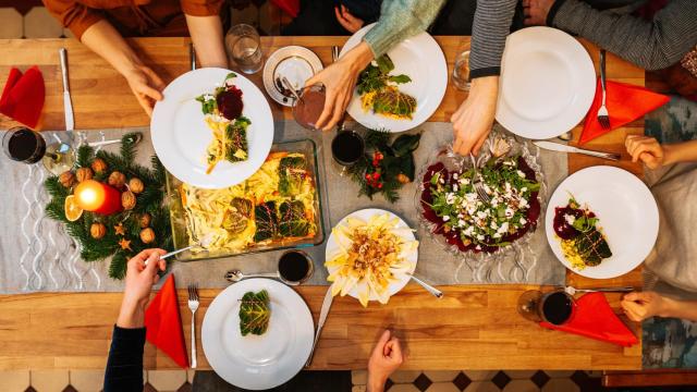 Conoce cuál es el menú de Lidl para esta Navidad diseñado por dos ganadores de 'MasterChef' por menos de 12 euros.