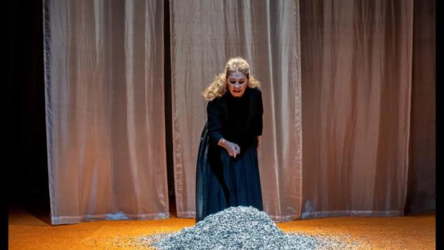 Lolita Flores en la obra 'Poncia'.