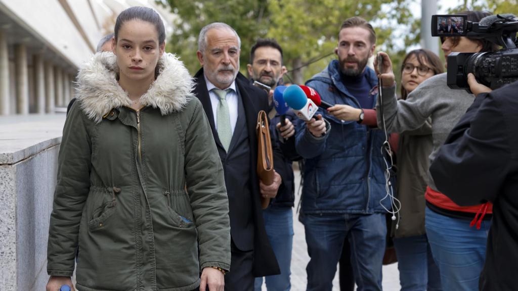 Maite, la víctima de los abusos, este miércoles en los juzgados de Valencia.