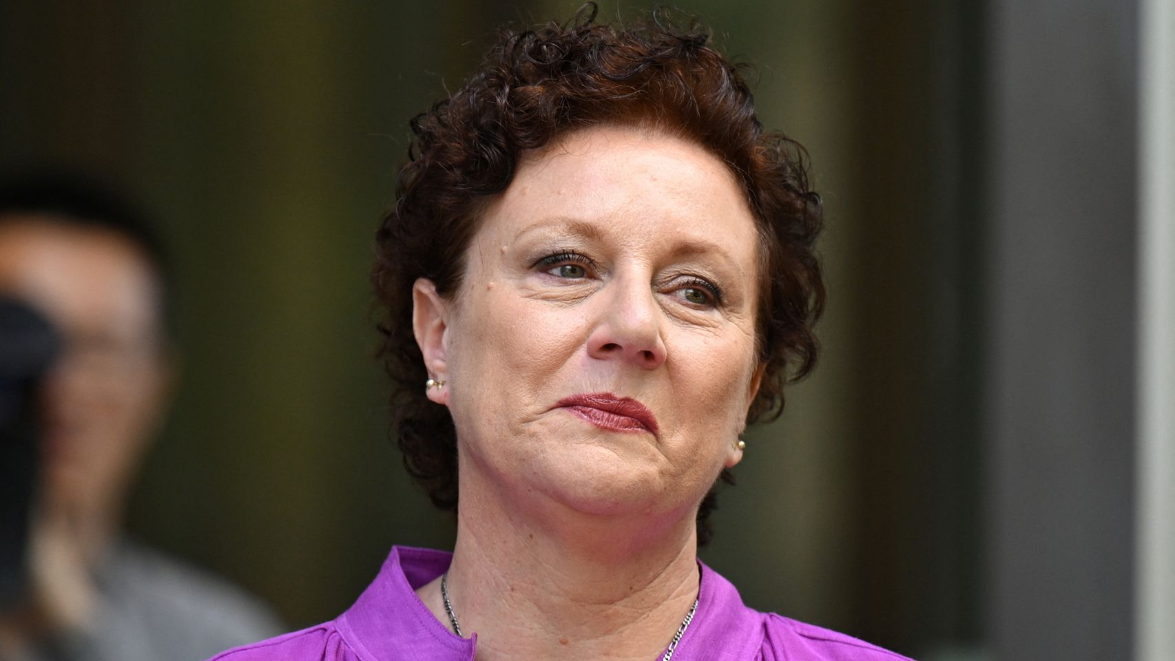 Kathleen Folbigg habla con los medios tras ser absuelta en el Tribunal de Apelación Penal de Sídney.