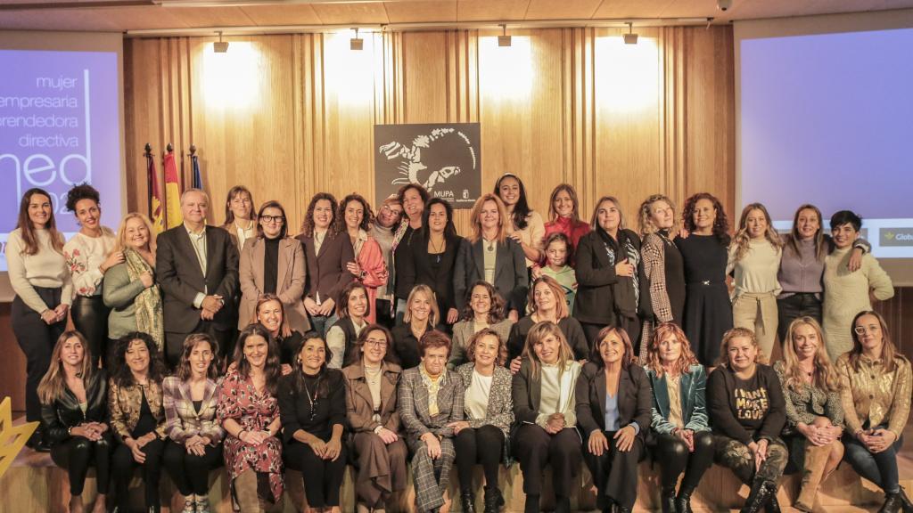 Foto de familia de la clausura del programa MED.