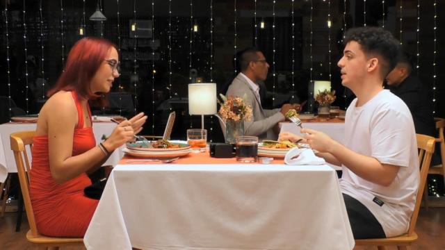 Dos concursantes del programa ‘First Dates’.