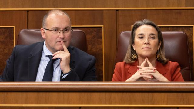 El portavoz del PP en el Congreso, Miguel Tellado, y la secretaria general del partido, Cuca Gamarra.