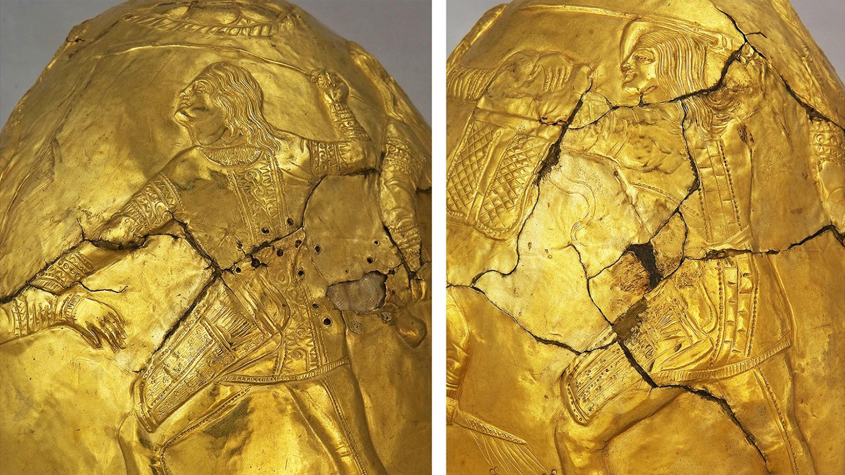Unos guerreros escitas representados en un objeto de oro con artefactos de cuero.