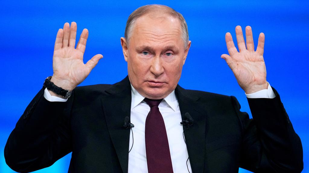 El presidente ruso Putin celebra su conferencia de prensa anual en Moscú.