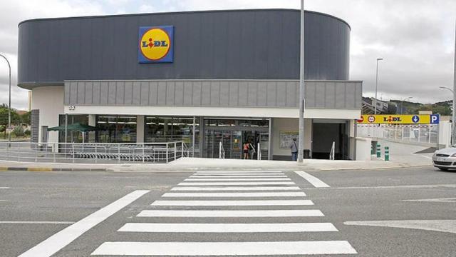 Fachada Lidl.