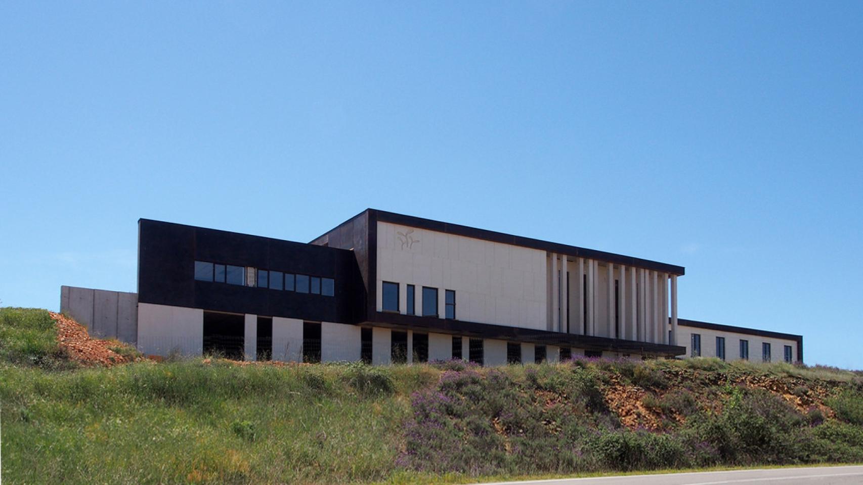 Albergue juvenil en Morasverdes de la Fundación María Cristina Masaveu Peterson