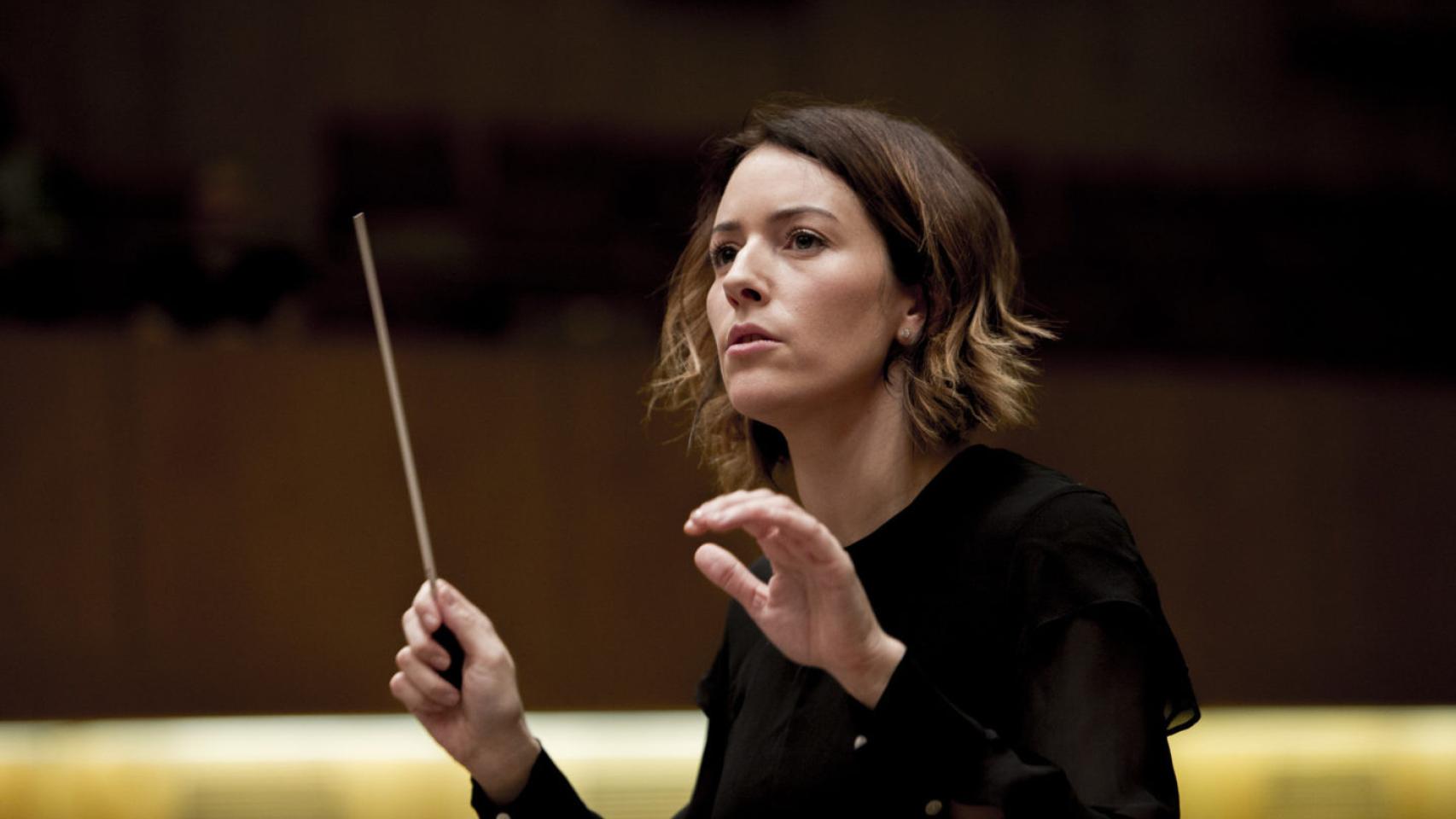 La directora de orquesta Alondra de la Parra. Foto: Felix Broede