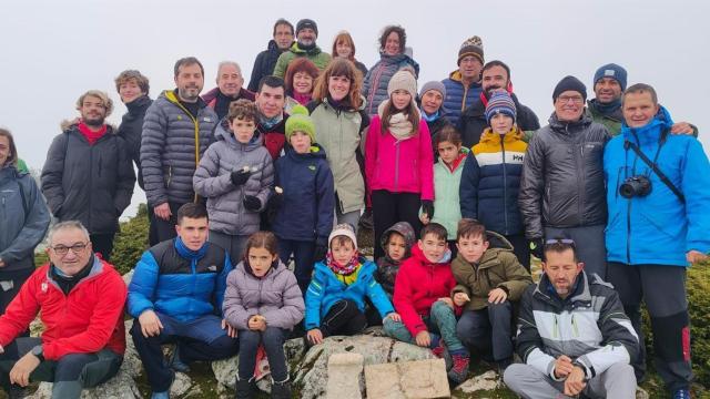 Te contamos dónde está el belén más alto de Castilla-La Mancha: de piedra y rodeado de nieve