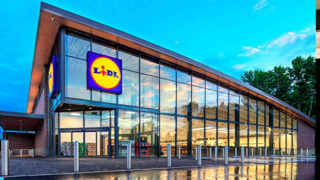 Fachada Lidl.