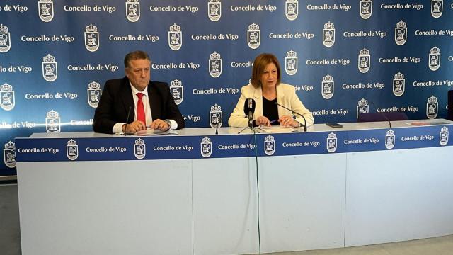 Venancio Salcines y Elena Espinosa durante la presentación del programa.