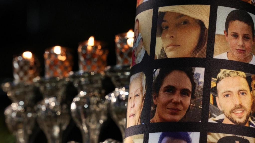 Homenaje a los rehenes israelíes atrapados por Hamás