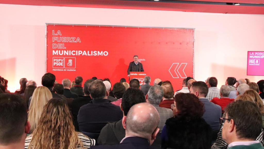 Ximo Puig, en el Consejo Nacional. EE