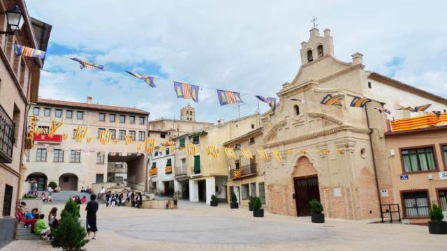 Plaza Mayor de Magallón.