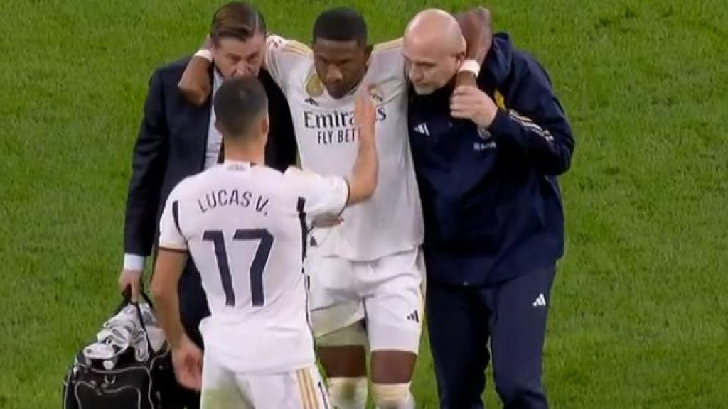 Alaba se retirada lesionado