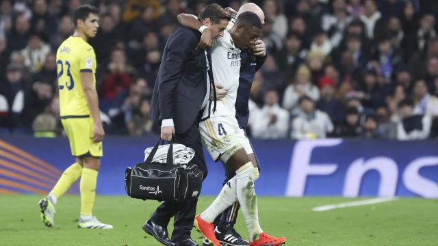 Alaba se retira lesionado