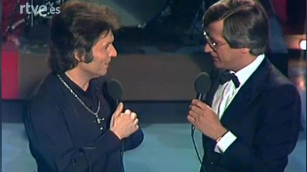 Raphael, durante una antigua actuación.