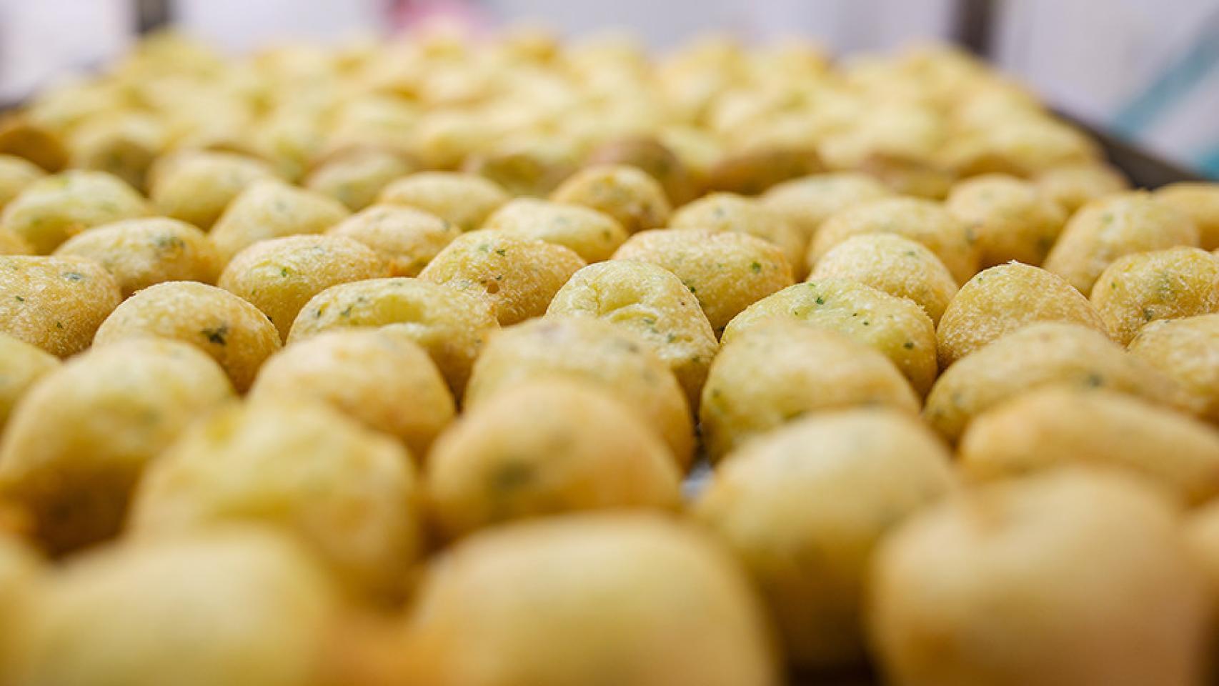Así son las croquetas más navideñas del mercado: con sabor a panettone y turrón de Jijona.
