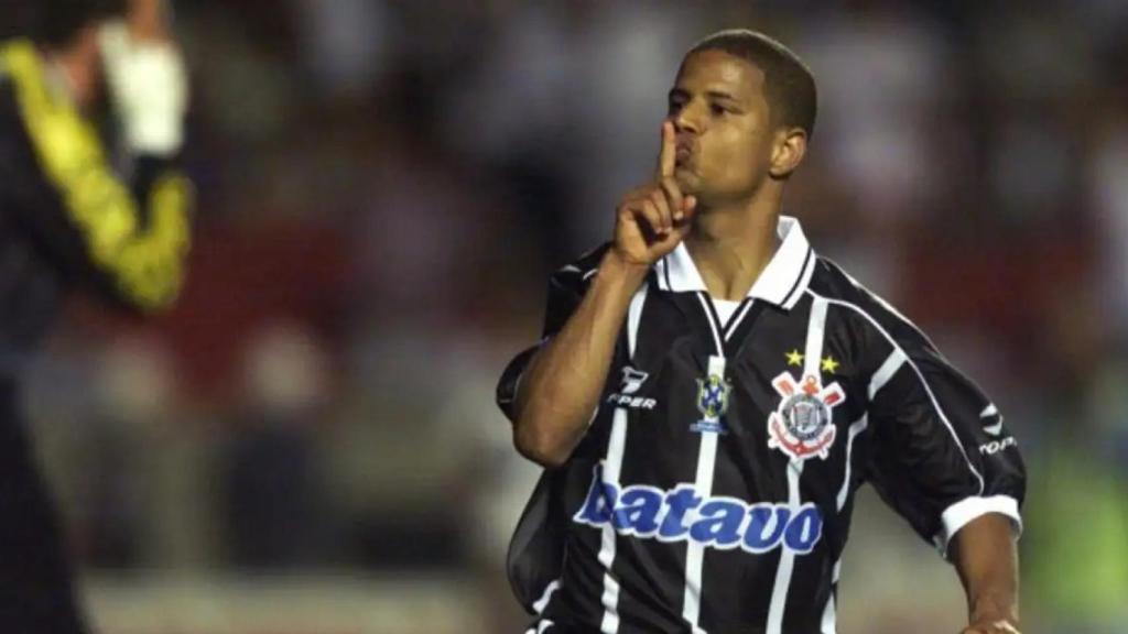 Marcelinho Carioca, en un partido con el Corinthians