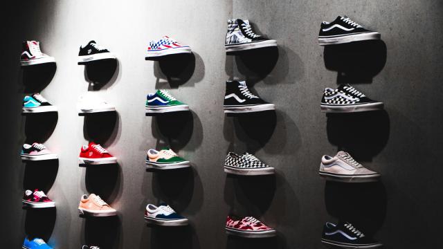 Tienda de zapatillas VANS.