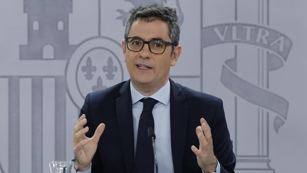 Bolaños, ministro de la Presidencia y Justicia, en la rueda de prensa posterior a la reunión del Consejo de Ministros, este martes en Moncloa.