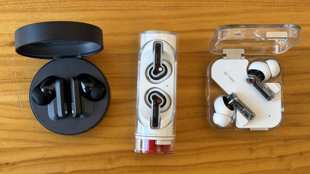 De izquierda a derecha: Buds Pro, Ear (stick), Ear (2)