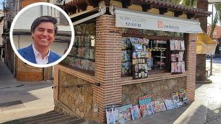 El quiosco de Candeleda y su alcalde, Carlos Montesino