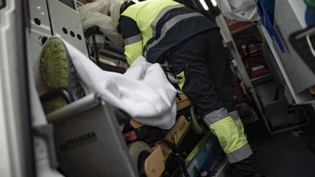 Intervención en una ambulancia del SUMMA 112.