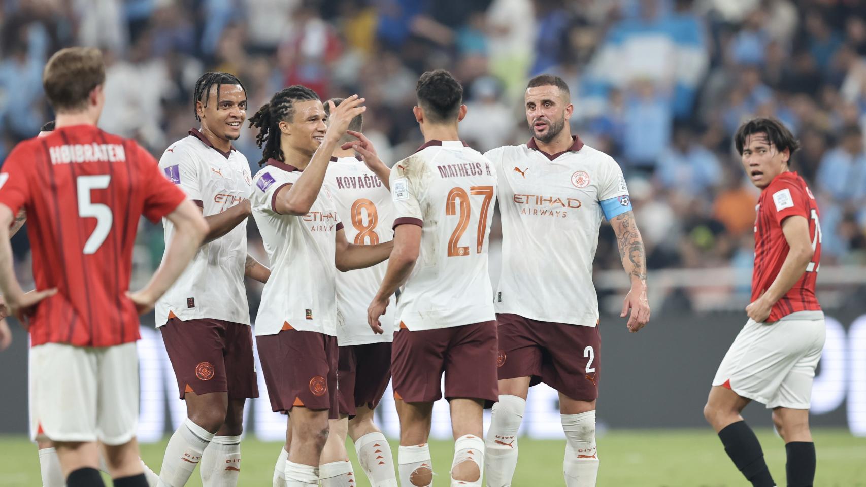 Los jugadores del Manchester City celebran un gol frente al Urawa Reds.