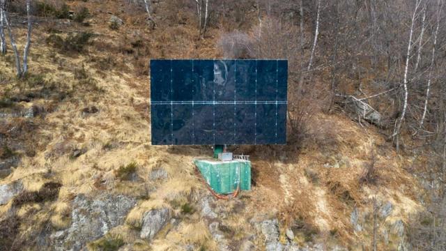 El espejo que ilumina Viganella