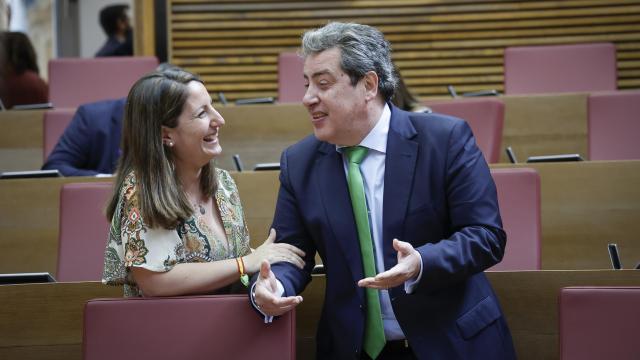 Ana Vega y José María Llanos en una imagen de archivo en las Cortes Valencianas