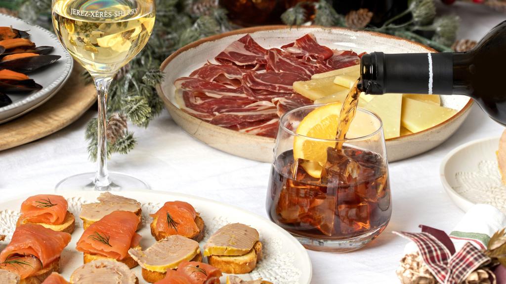 Cream y Manzanilla maridados con el aperitivo y los entrantes.
