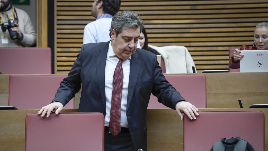José Mª Llanos en las Cortes.