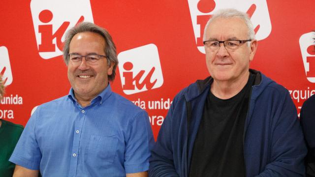 Francisco Guarido y Cayo Lara, en la sede de Izquierda Unida Zamora