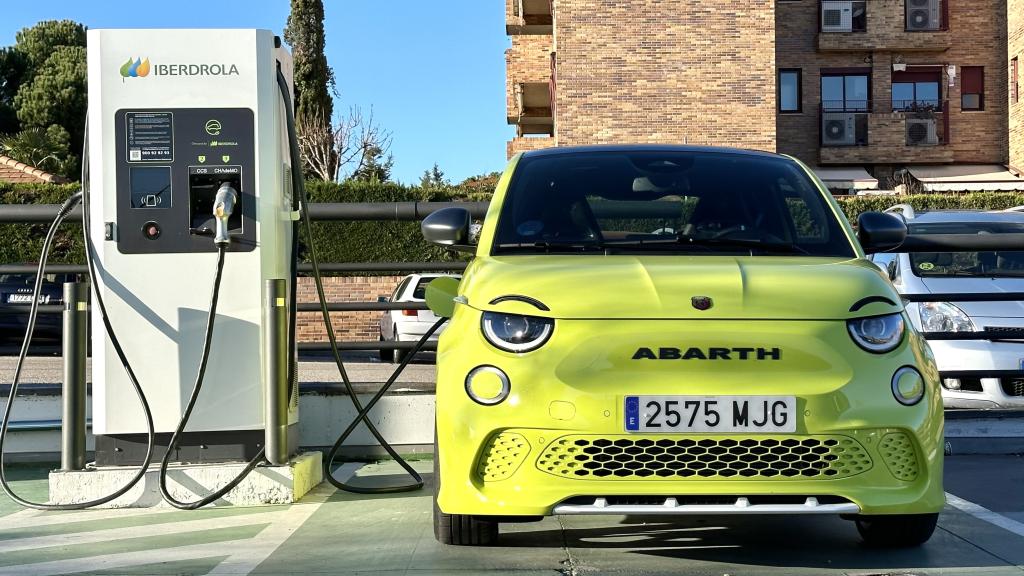 Abarth 500e.