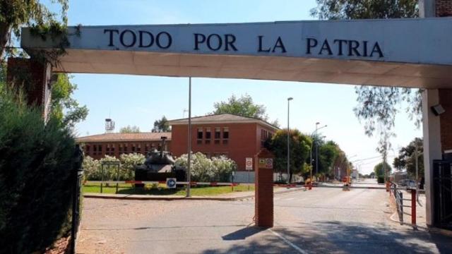 Entrada a la base de Cerro Muriano.