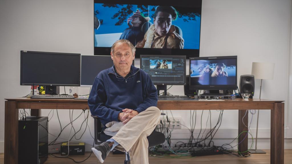 Félix Bergés en la sala donde se añaden los efectos visuales.