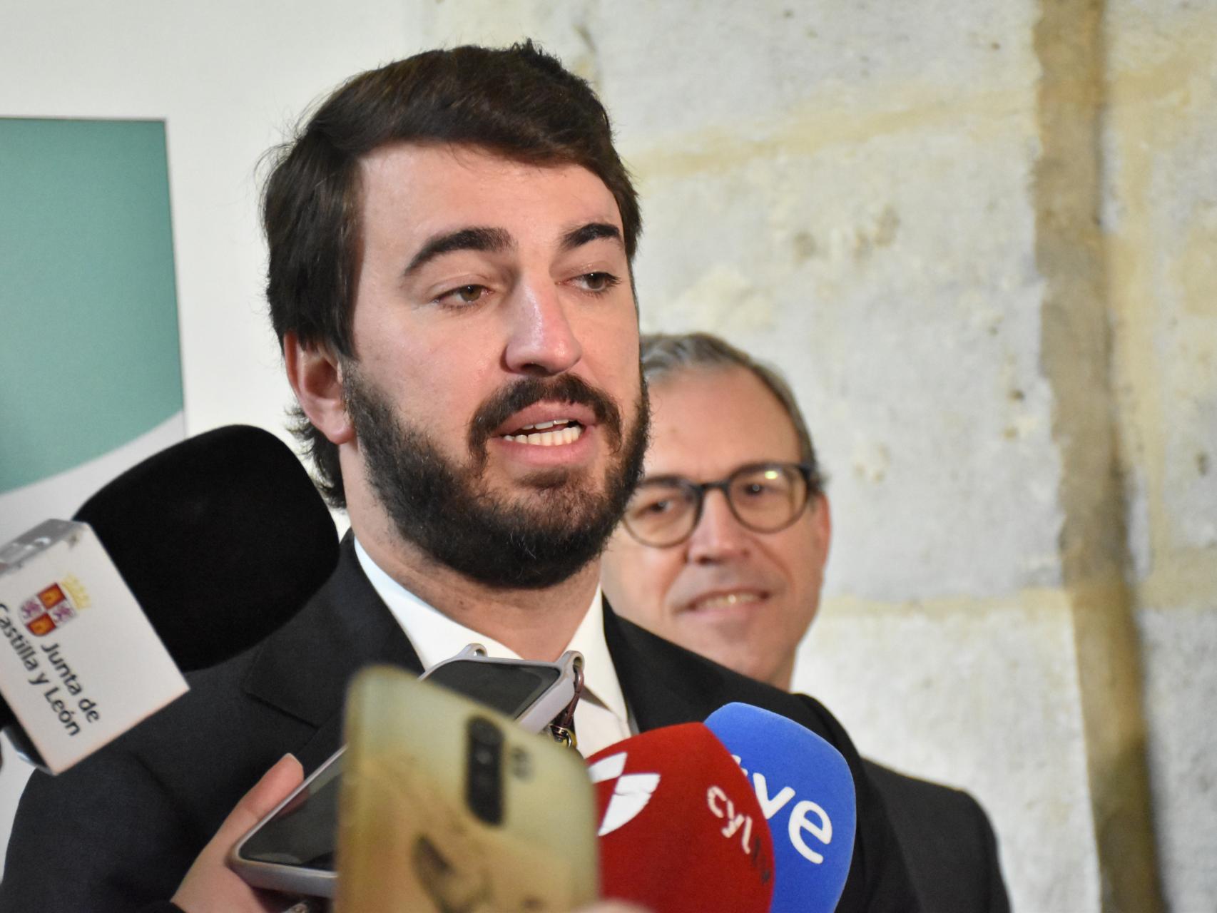 Juan García-Gallardo, vicepresidente de la Junta de Castilla y León, en el I Congreso Enioa